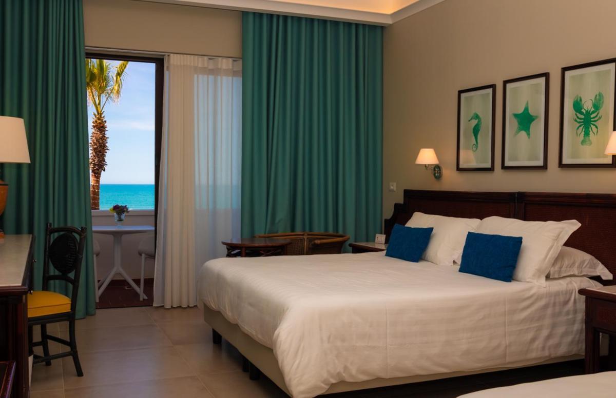 Hotel Schuhmann Paestum Eksteriør billede