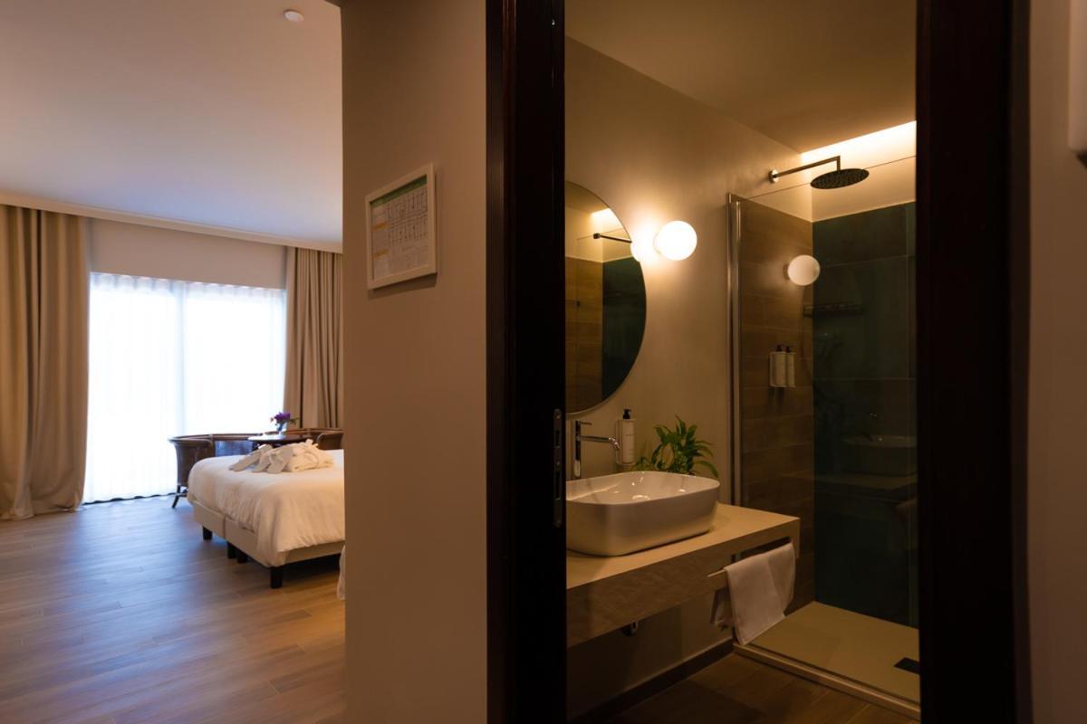 Hotel Schuhmann Paestum Eksteriør billede