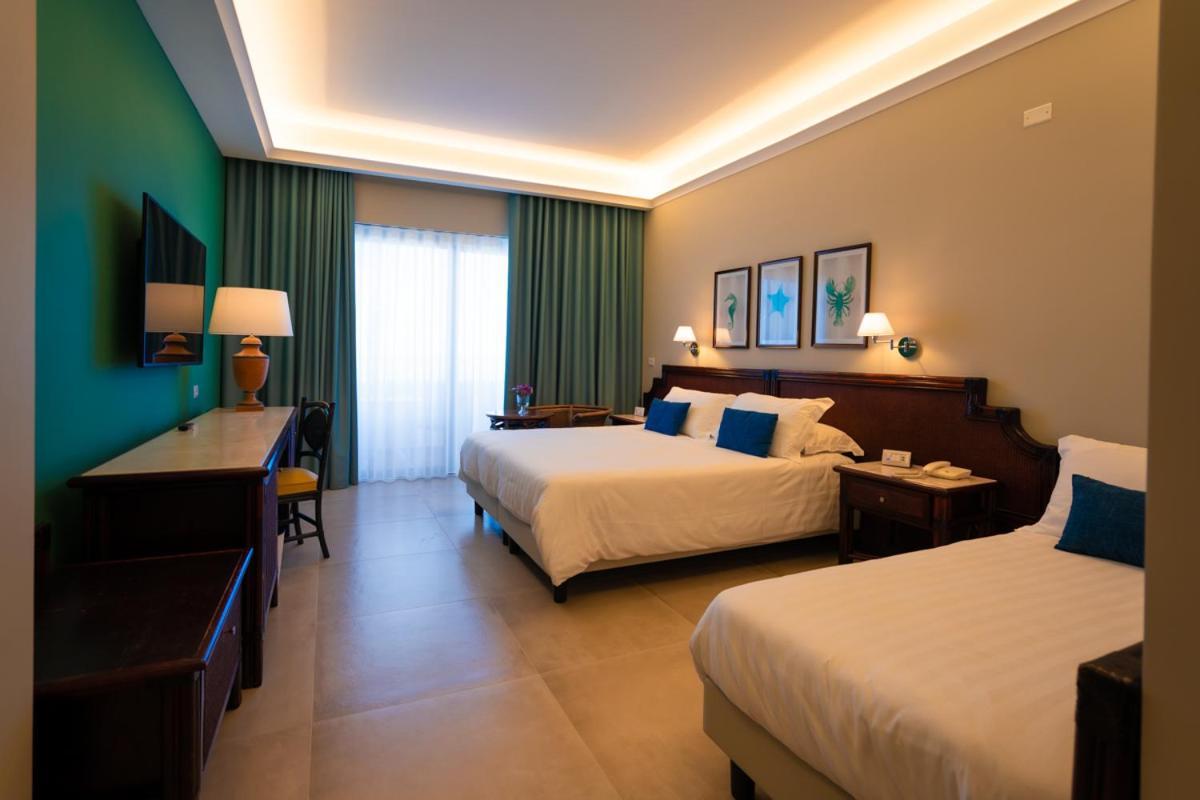 Hotel Schuhmann Paestum Eksteriør billede