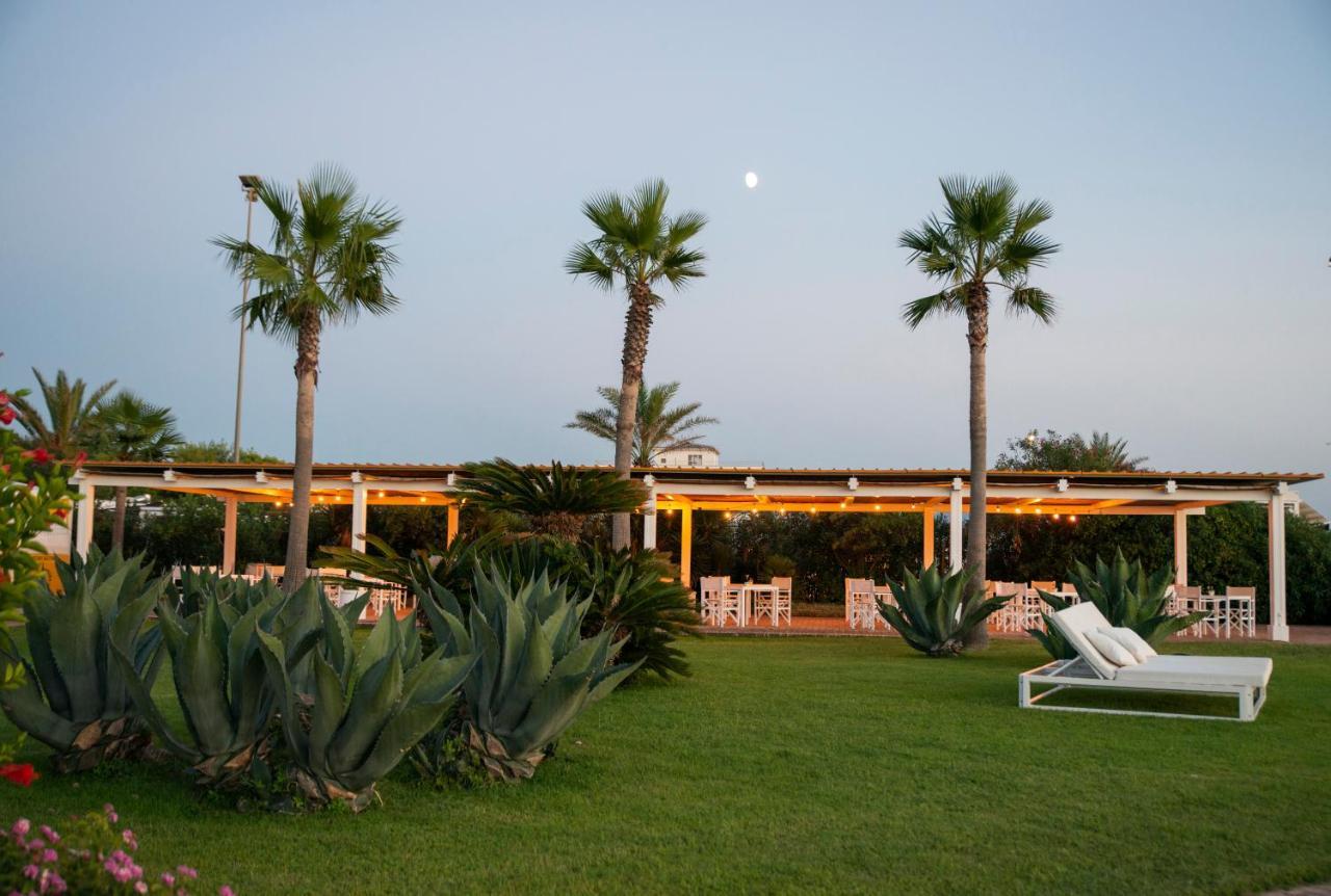 Hotel Schuhmann Paestum Eksteriør billede