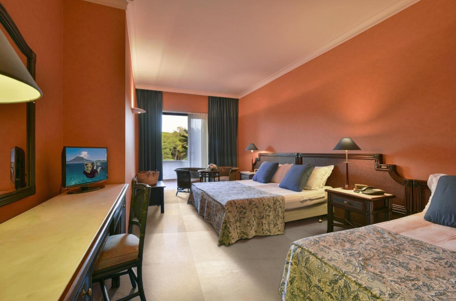 Hotel Schuhmann Paestum Eksteriør billede