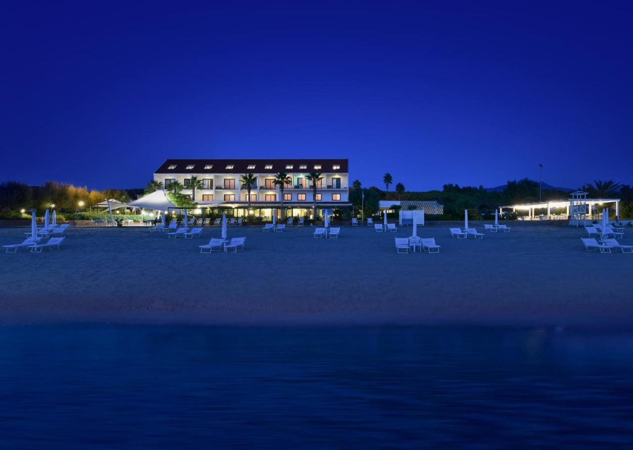 Hotel Schuhmann Paestum Eksteriør billede