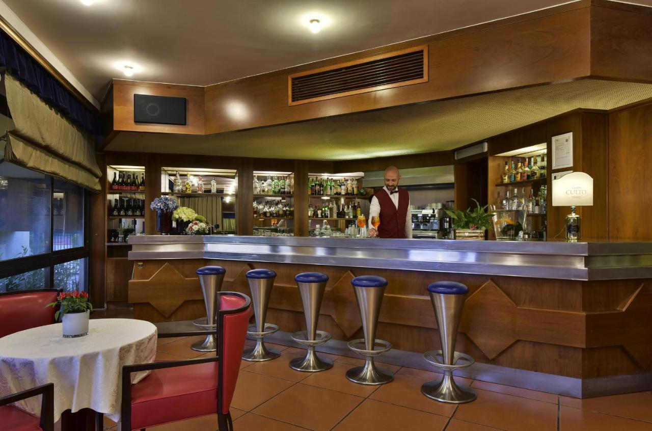 Hotel Schuhmann Paestum Eksteriør billede