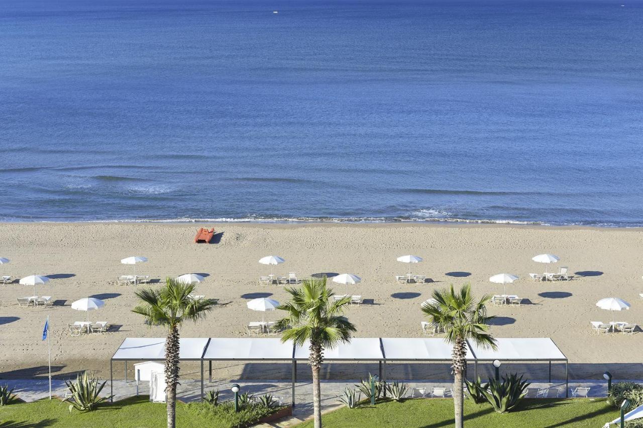 Hotel Schuhmann Paestum Eksteriør billede