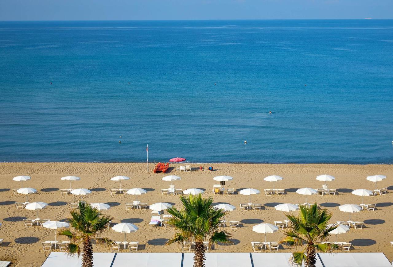 Hotel Schuhmann Paestum Eksteriør billede