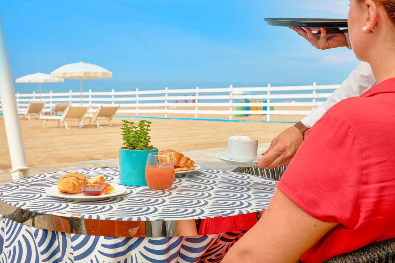Hotel Schuhmann Paestum Eksteriør billede